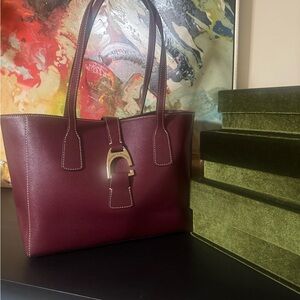 Dooney & Bourke Burgundy Leather Tote / NWOT